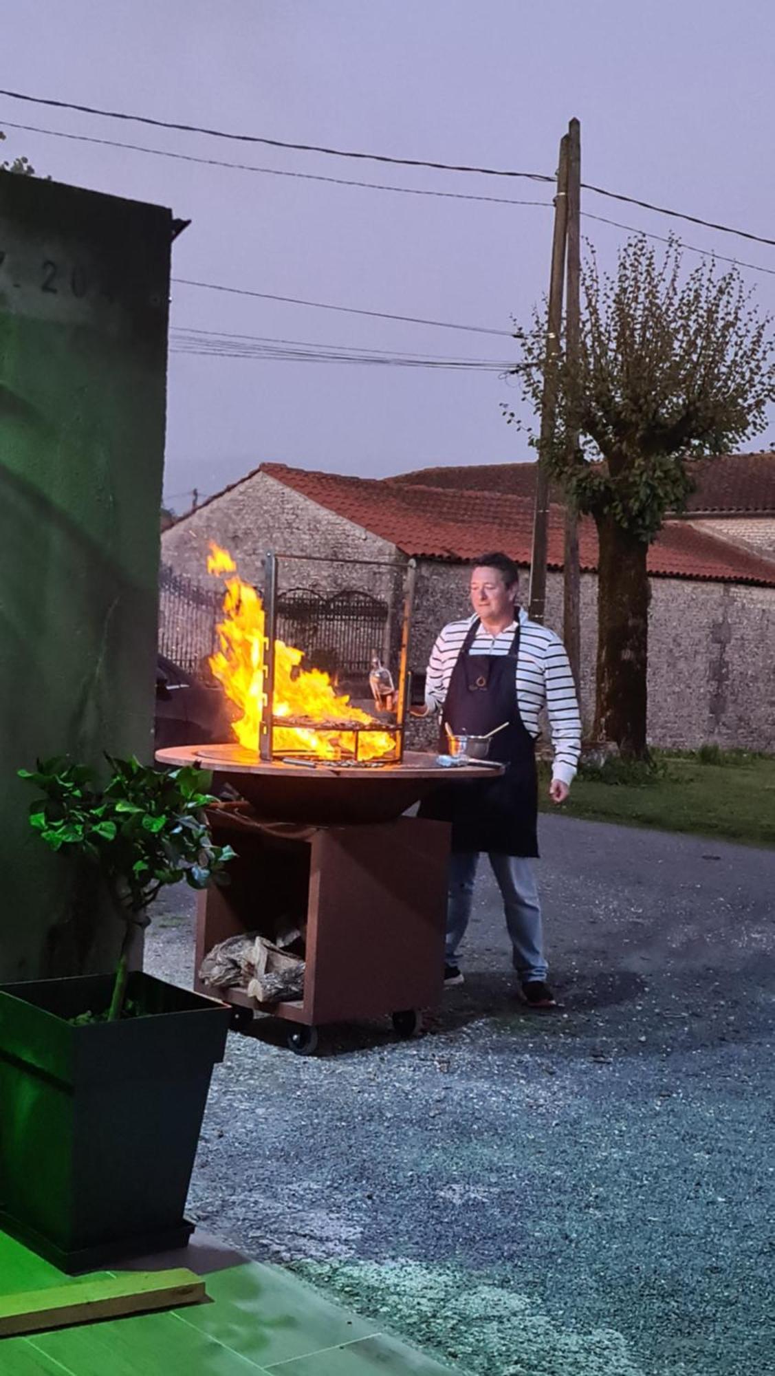 Gites De 2 A 11 Personnes Au Domaine D'Usson Echebrune Exterior photo
